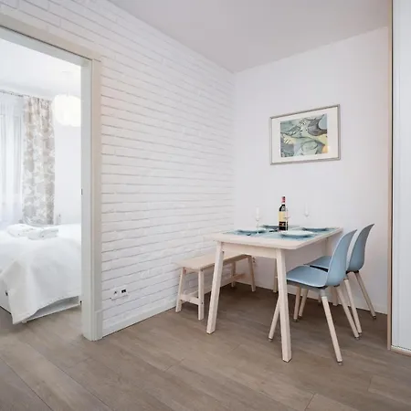 Center Strzelecka By Renters Appartamento